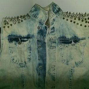 Men's jean vest
